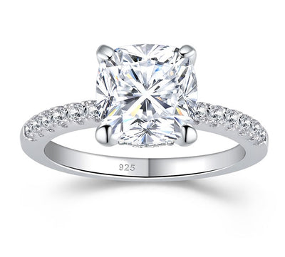 Luxurious Lady Engagement Ring